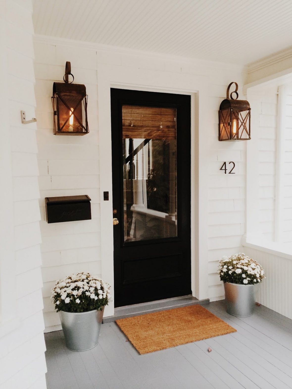 Top 7 Most Inspiring Front Door Designs for Any Home Style - HOMIVI