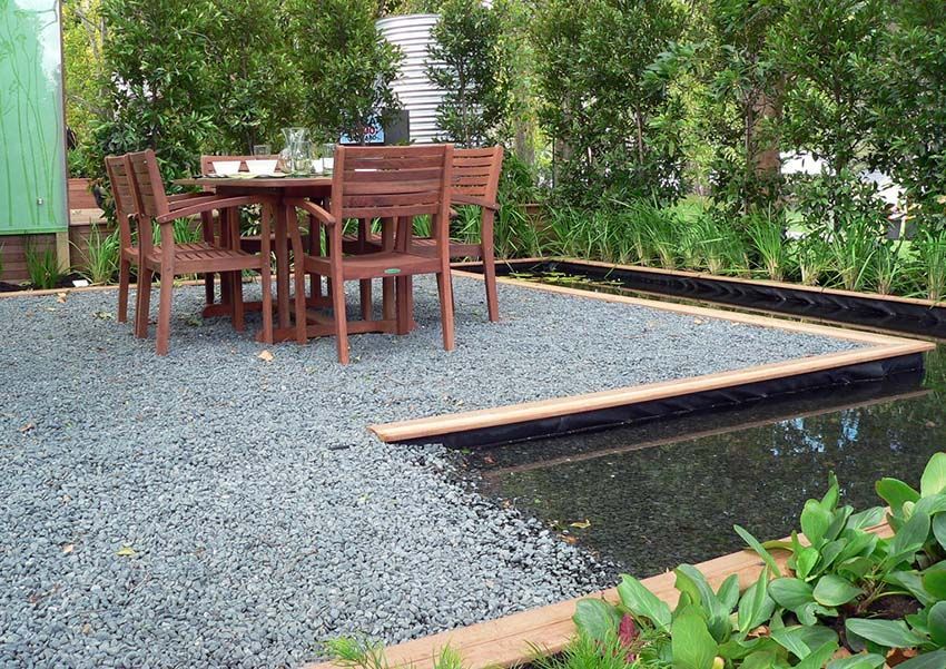 Relaxing Pea Gravel with Waterside