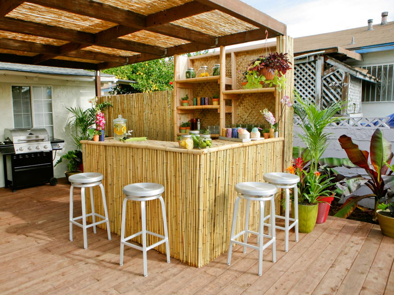 Stylish Outdoor Bamboo Bar
