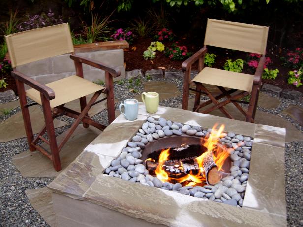 Fire Pit with Decorative Pebble