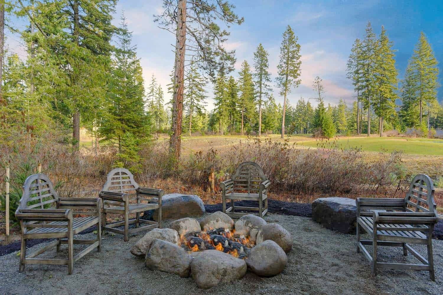Fire pit outdoor